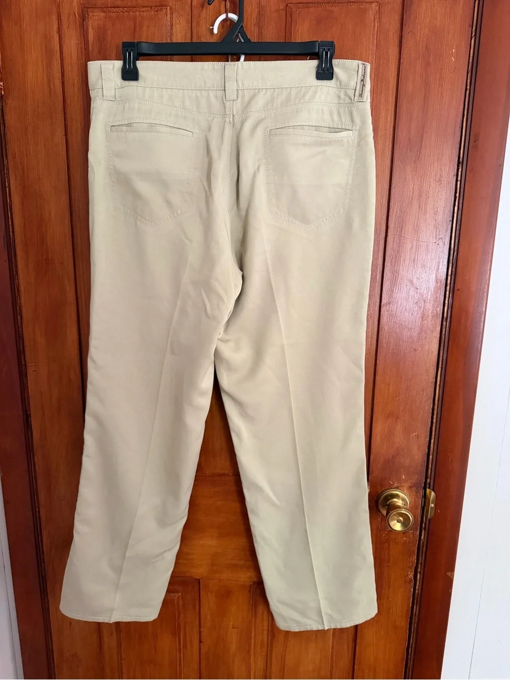 Tommy Bahama Men’s Cream/Tan Chinos Size: 34x32